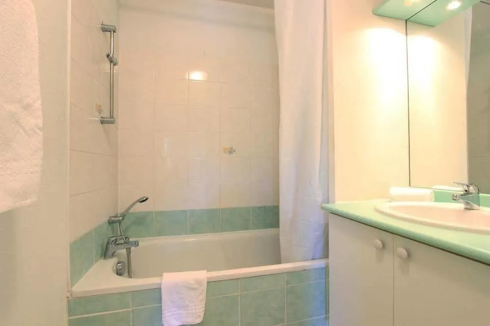 Aldeamento Turístico Residence Club*** Mmv Le Mas Des Cigales Castries