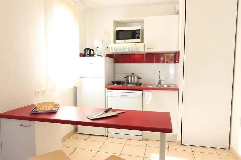 *** Aldeamento Turístico Residence Club*** Mmv Le Mas Des Cigales Castries França